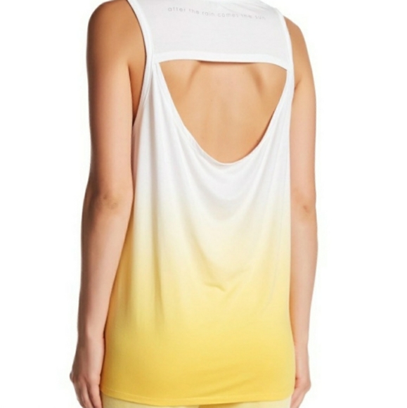 Peace Love World Natasha Top NWOT - Picture 3 of 5